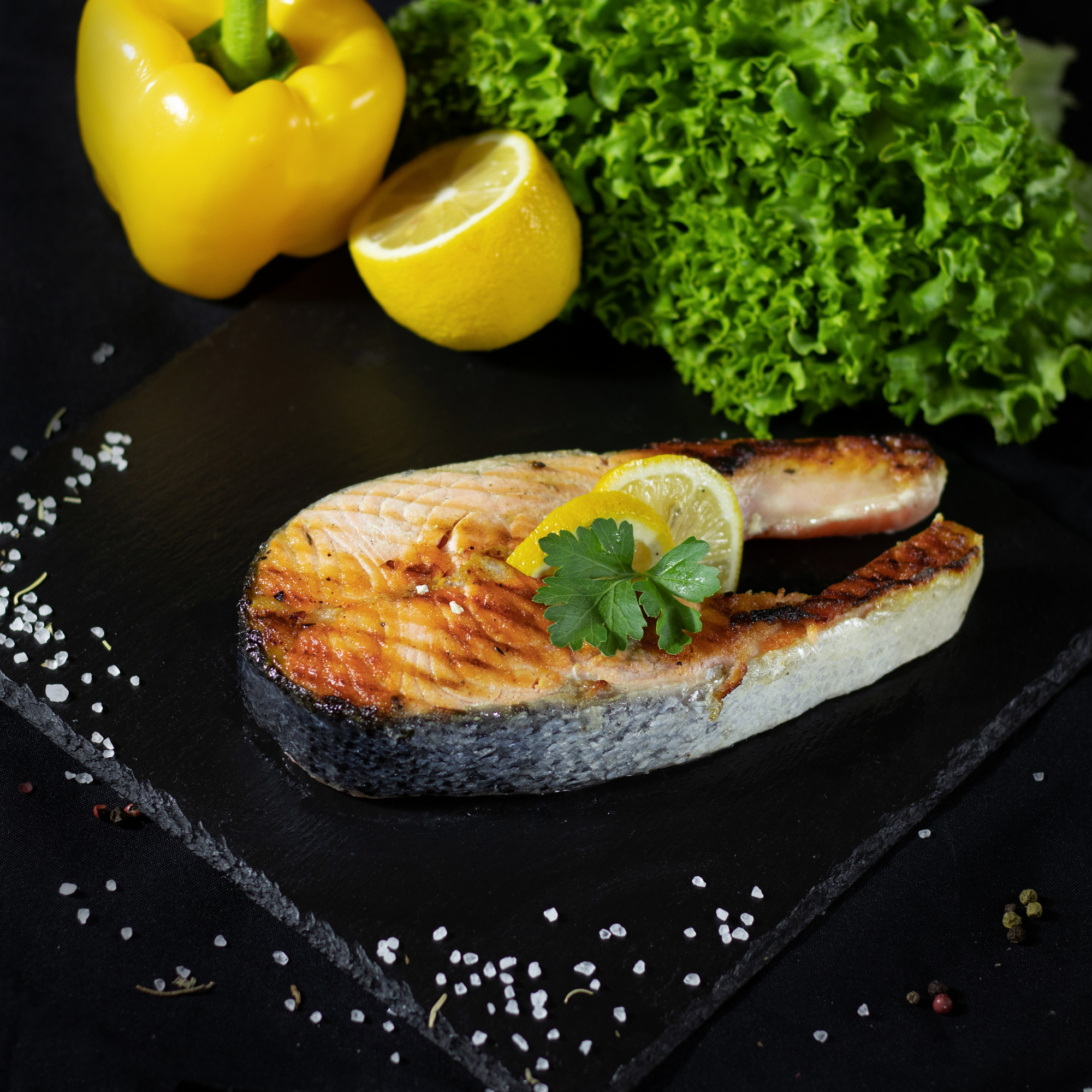 Стейк семги на гриле