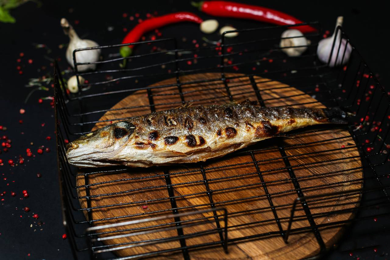 Речная форель на углях